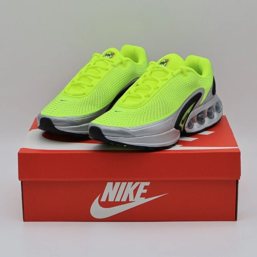 Nike Men's Size 10 Air Max DN Volt Black Glow Sneakers DV3337-700 NEW